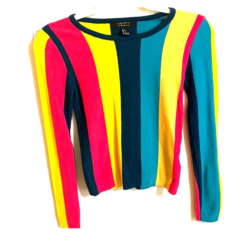 Crop top sweater
